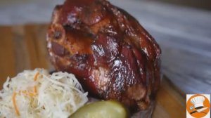 Праздничная рулька в пиве