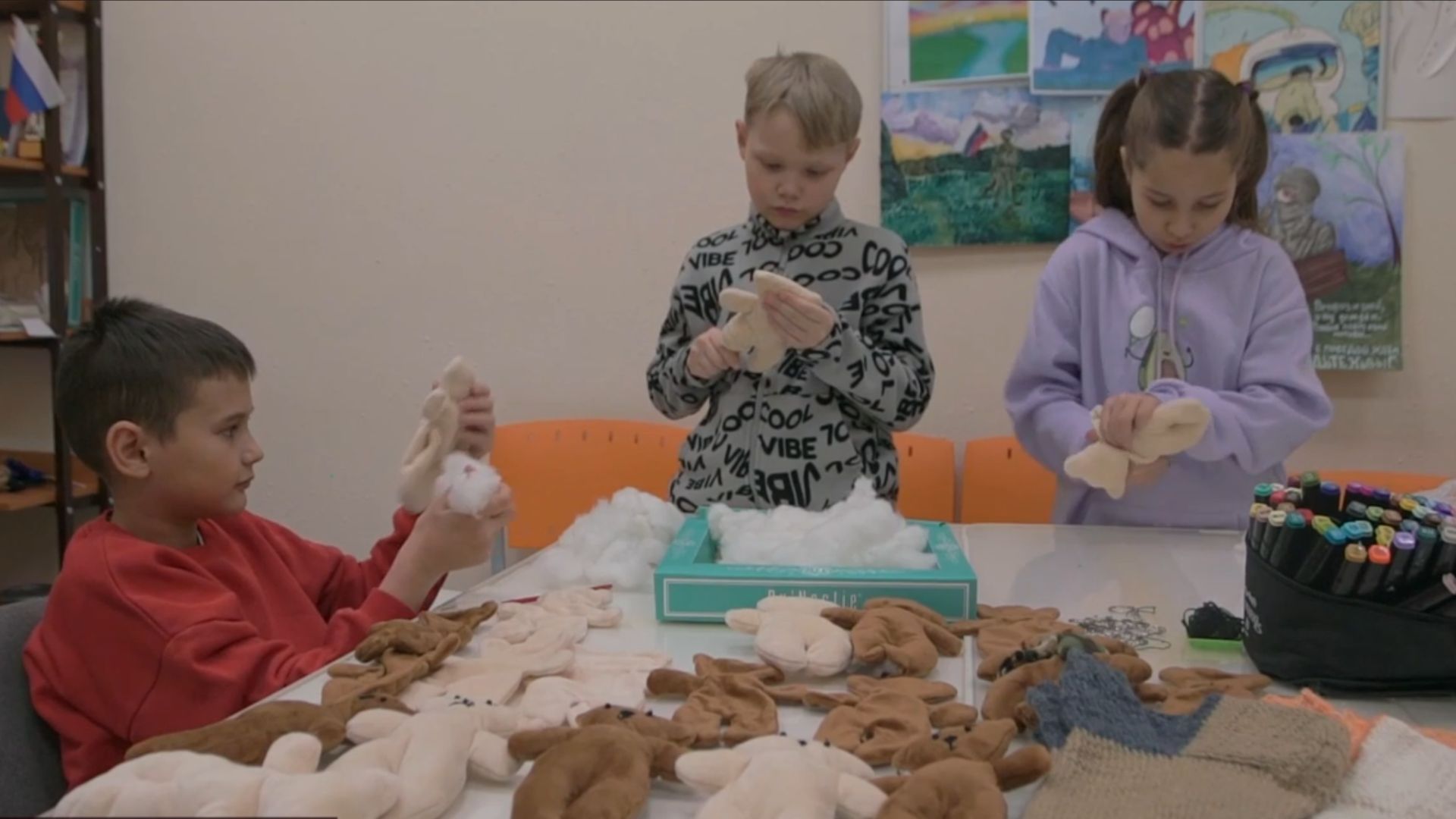 Своих не бросаем: волонтёры Хасынского округа не забывают о бойцах спецоперации