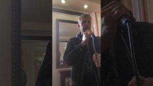 Александр Низиенко "Певец у микрофона" Высоцкий