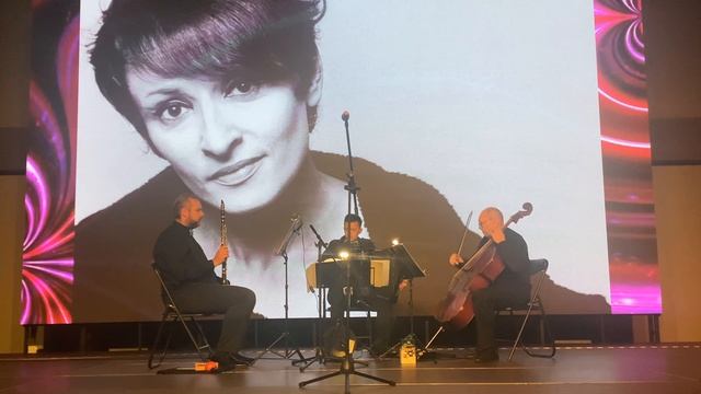Трио "Ощущения" Trio Sensations Ришар Гальяно «Барбара» Barbara смотреть онлайн