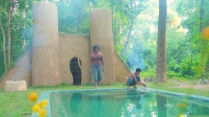 Построили удивительную виллу с бассейном при помощи ручного инструмента.