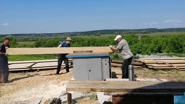 Пропуск доски через рейсмус