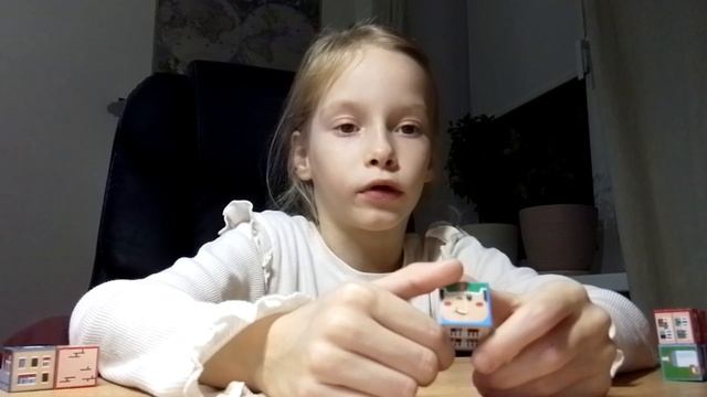 Мия и распаковка игрушек смотреть онлайн