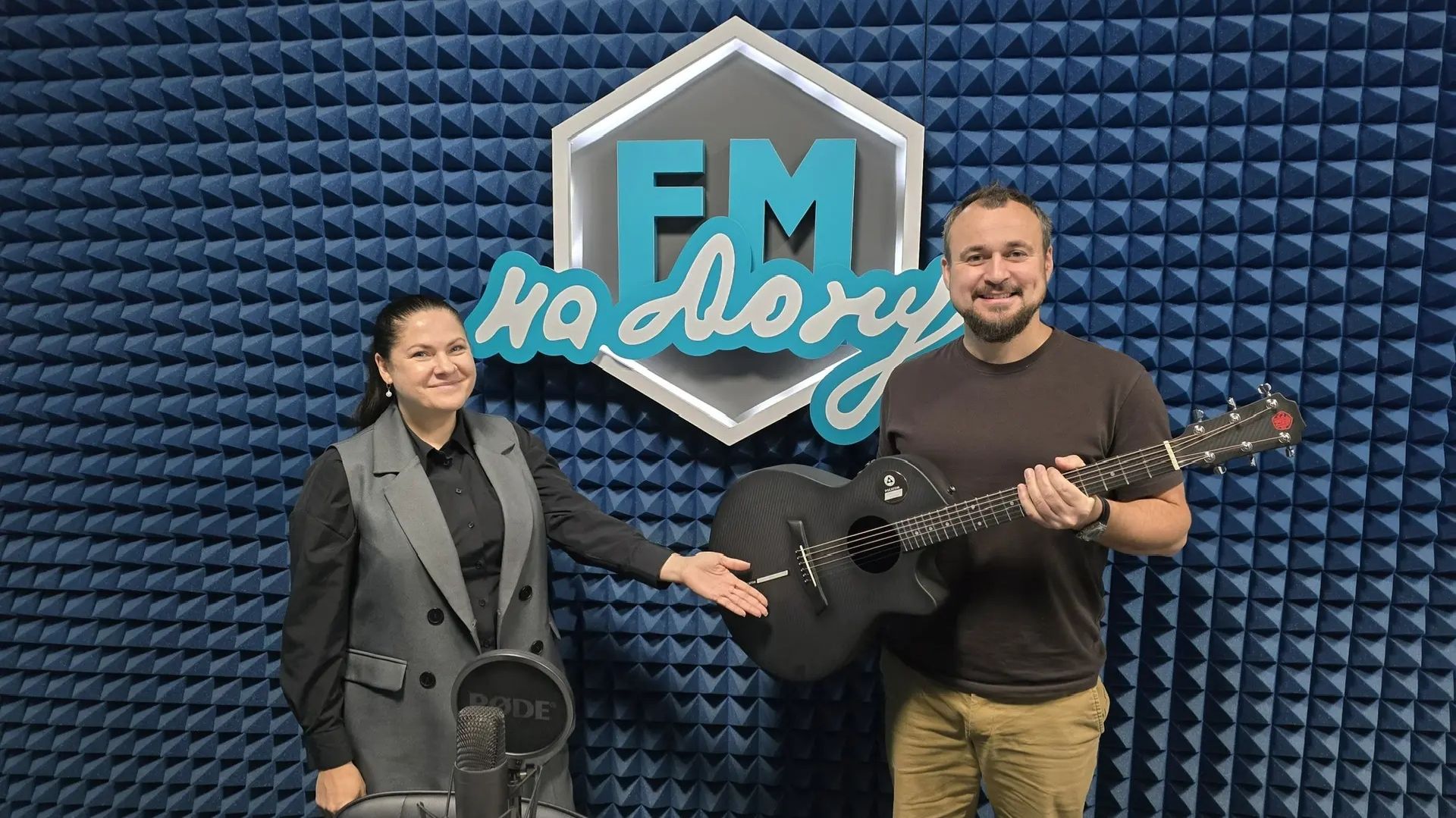 Есть ли в гитаре из карбона душа