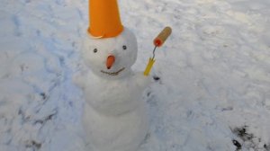 Первый снеговик в этом году...