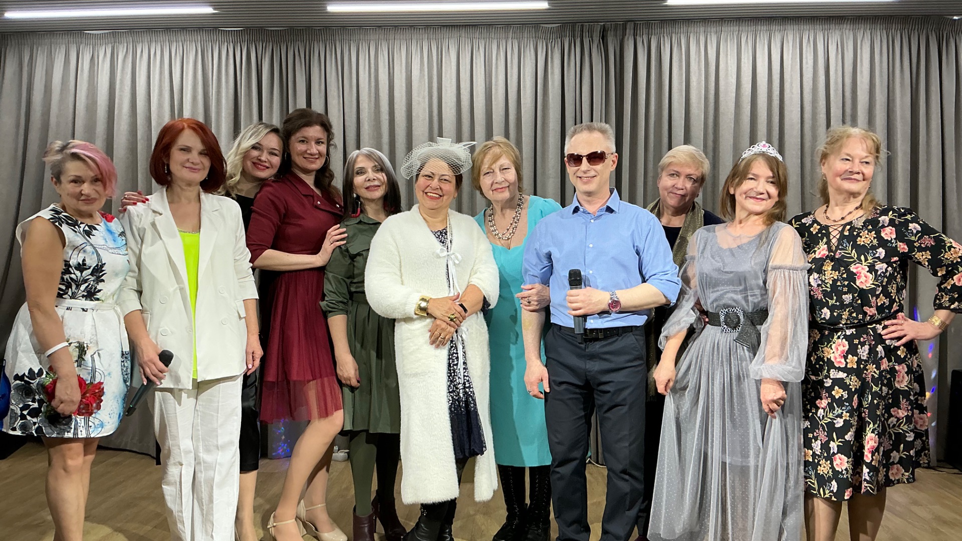 Дискотека в Центре Московского Долголетия смотреть онлайн