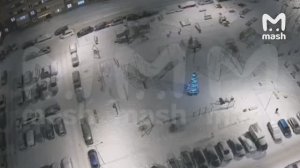 Протаранил 76 машин во дворе,пытаясь выехать из него