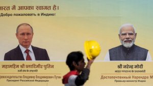 Портреты на улицах: в Нью-Дели ждут прибытия Владимира Путина