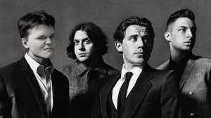 КАК ARCTIC MONKEYS ПРОДОЛЖАЮТ РАЗРЫВАТЬ РОК-МУЗЫКУ | ИСТОРИЯ УСПЕХА