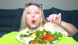 Мукбанг картошка жареная , лук репка и наивкуснейшие соленья. Еда.