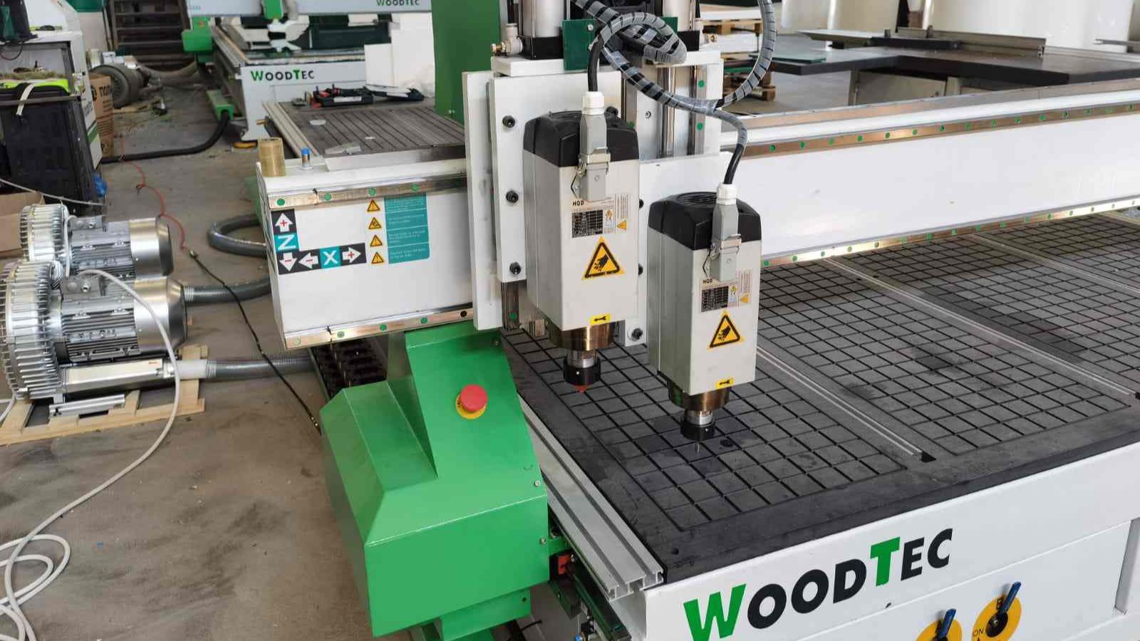 Настройка RICHAUTO A15 Автосмена на 2 Инструмента на станке ЧПУ WoodTec H-2040C P2 смотреть онлайн