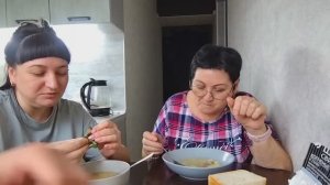 ЮЛЯ ПРИГОТОВИЛА СУП КУРИНЫЙ/ОБЕД С ВАМИ//