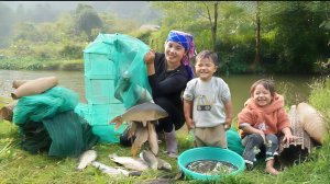 Ловлю рыбу, и сажаю речных рыб в пластиковые клетки для продажи, покупаю фрукты для еды. Дуонг