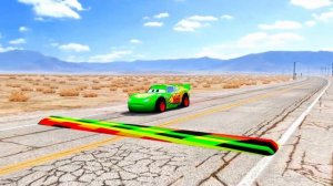 Мультфильм для малышей: машинки в приключении на трассе.