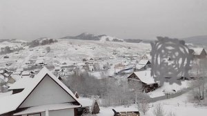 Заболели всей семьей
Взяла больничный
Болеем дома,больницы переполнены