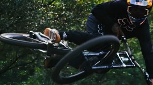 Скоростной Спуск на Горном Велосипеде