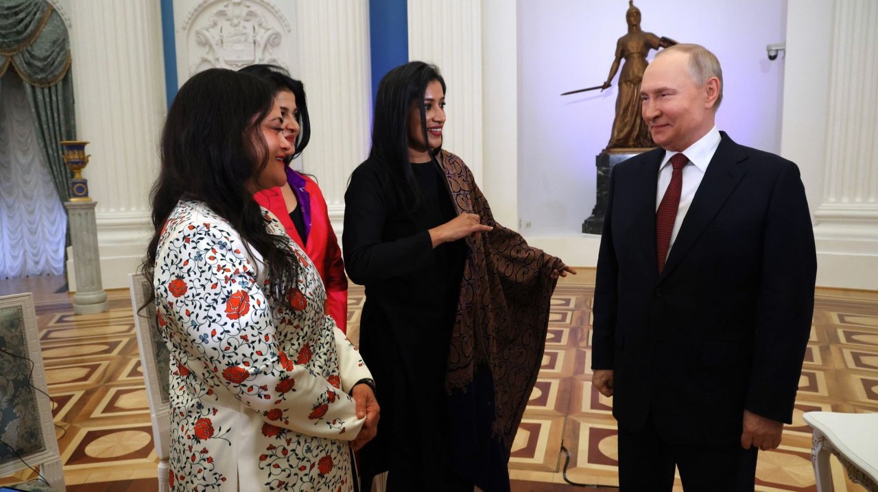 Владимир Путин беседа с журналистами и руководством телеканалов Aaj Tak и India Today 3 декабря 2025