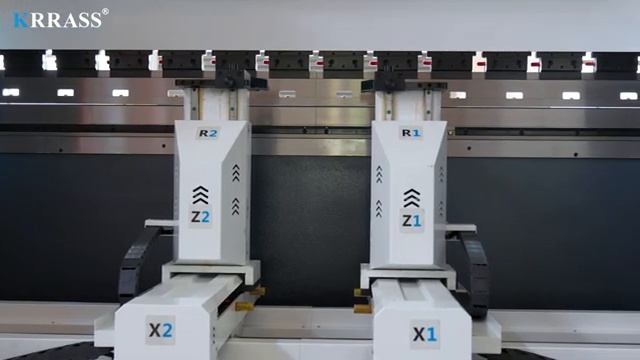 Гидравлический листогибочный пресс 110/3200 8+1 Axis KRRASS смотреть онлайн