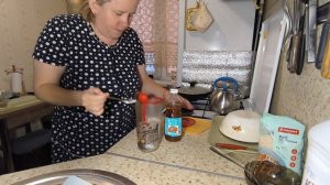 Сломала всю голову, куда от неё спрятать, чтобы она не нашла...