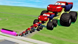 Молния Маквин-спайдермен на ОГРОМНЫХ колесах против паровозика ТОМАСА