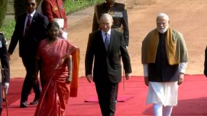 Серия переговоров: каким будет второй день государственного визита Путина в Индию