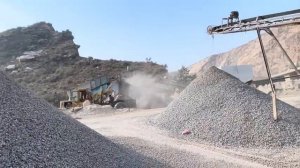 Полный процесс работы камнедробилки От добычи Камня до дробления