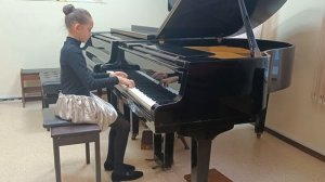 И С.Бах. Маленькая прелюдия ля минор. Исполняет Екимова Ника.