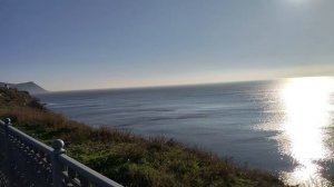 Анапа. Солнечный сегодня день и не большой ветер гуляет по морю! 5 декабря 2025. 14.20