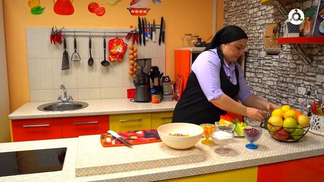 Утреннее меню. Готовим "Салат с сельдереем"