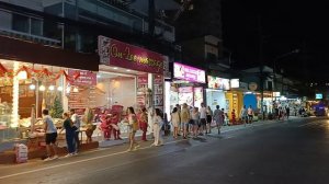 Пхукет. Пляж Карон. Вечерний Карон. Атмосфера отдыха.