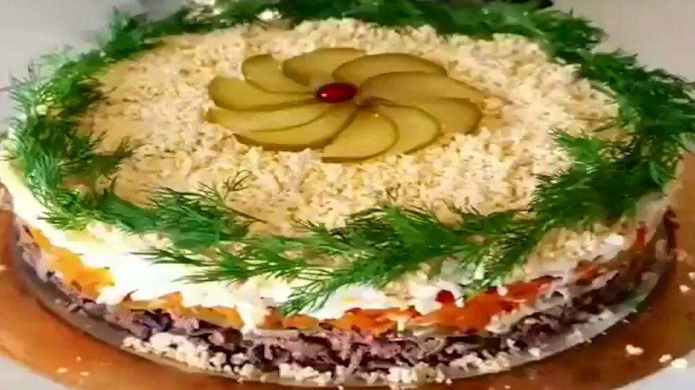 Король Новогоднего стола 2026. Печеночный торт на праздник. Новогодний салат