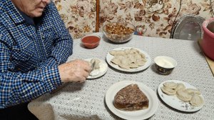 Жизнь в деревне 🏡// навела порядок🥴//макияж🤳//домашняя ЛАПША 🔥//