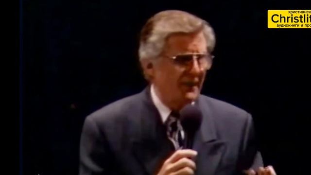 Мир ищет Удовлетворения в деньгах, успехе и земных отношениях. Девид Вилкерсон Христианская проповед смотреть онлайн
