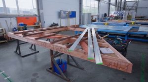 Эволюция строительной компании - от стройки на участке до заводских префаба и модульных домов.