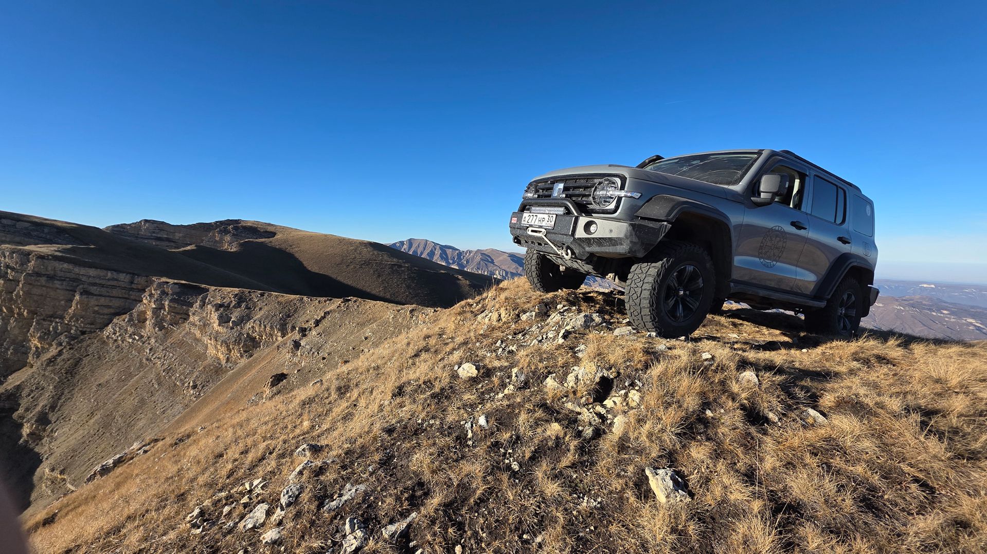 В гОрЫ на ТАНКе! Хребет Лха.