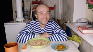 быстрый ужин с Рыжулей. вкусная кашка. мукбанг. обжор. еда на камеру. диета. шизофрения.