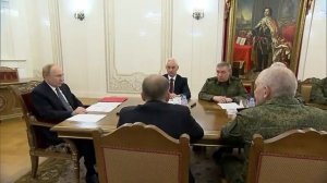 Нож в бутылочное горлышко маневр Путина на Красном море вызвал переполох в США