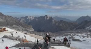 Бавария , Альпы ,гора Цугшпитце.