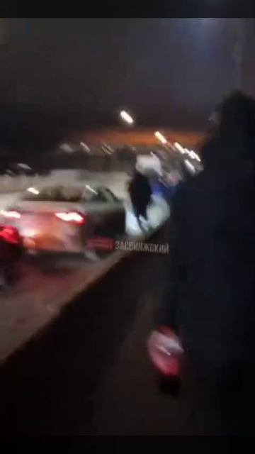 ДТП на мосту недалеко от остановки Микрорайон Свияга