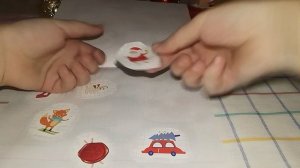 распаковка бумажных сюрпризов