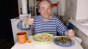 обед. Рыжуля опять отказывается от влажного корма. мукбанг. обжор. еда на камеру. диета. шизофрения.