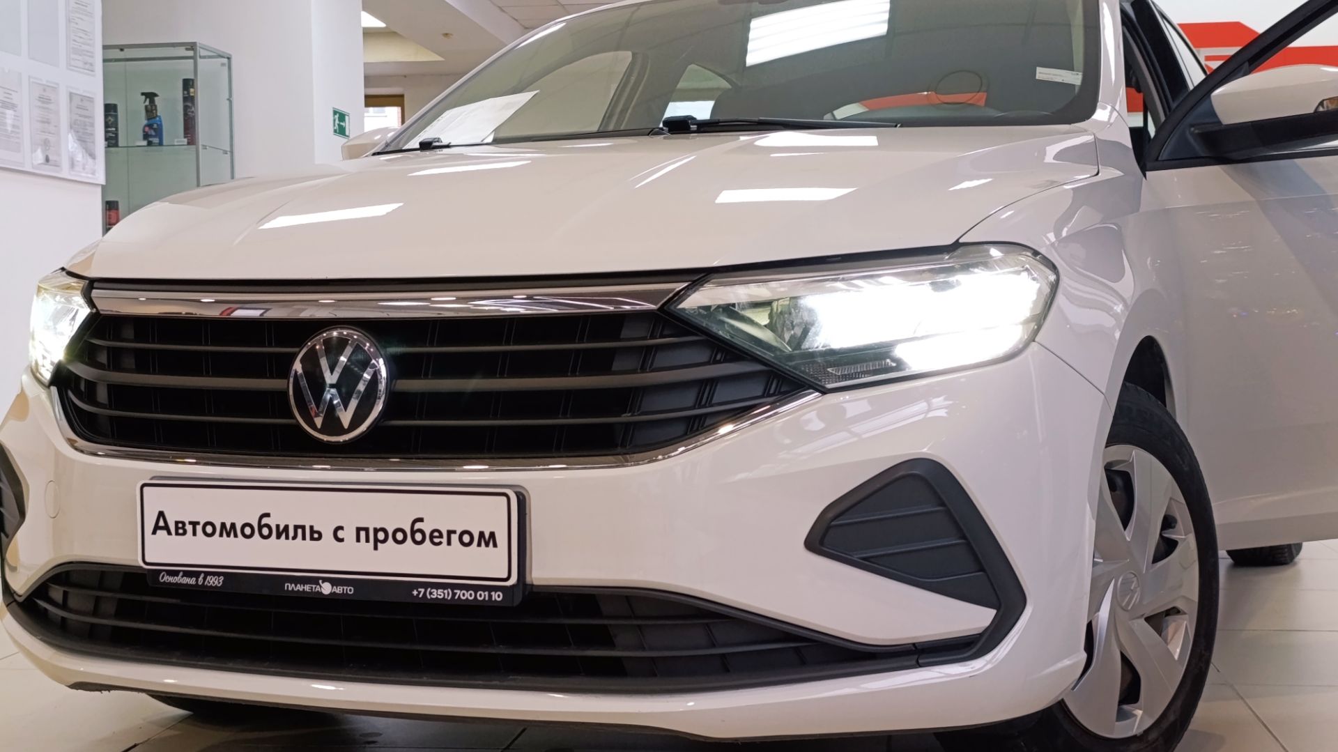 Обзор автомобиля VOLKSWAGEN POLO год 2020 смотреть онлайн