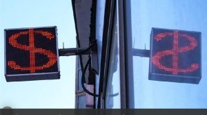 Экономист объяснил причины снижения курса доллара и дал прогноз на конец года