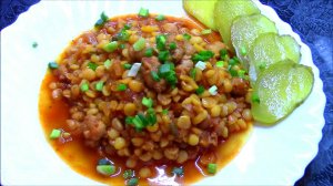 Горох в томатном соусе с колбасками - просто, быстро, сытно и очень вкусно.