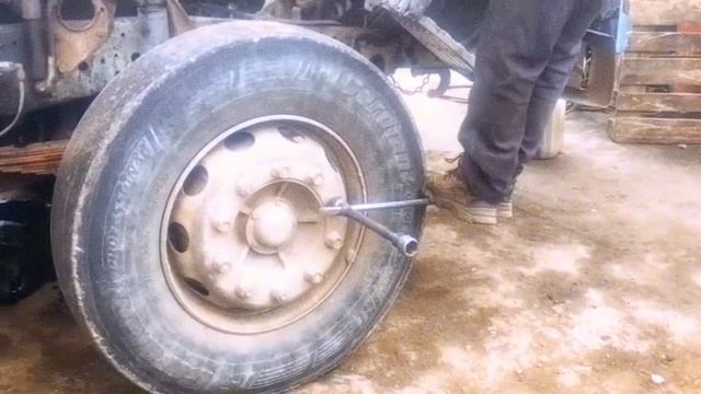 Затянутый буолт на камазе легко