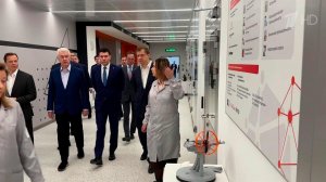 Сергей Собянин и Антон Алиханов открыли первый в стране центр фотоники.