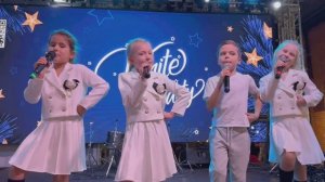 Наш хит - песня "Калинка" на "White Party" в Депо Москва. С наступающим Новым годом!!!