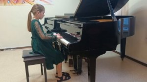 Д Кабалевский.Клоуны. Исполняет Титова Александра ( общее фортепиано).