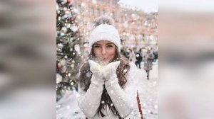 Ирена Буланова "Дарите счастье " читает Любовь Б.