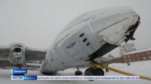 Невидим для пассажиров, но полезен: «Вести-Кузбасс» попали внутрь легендарного «Ан-26»